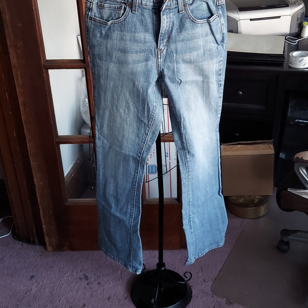 Levis